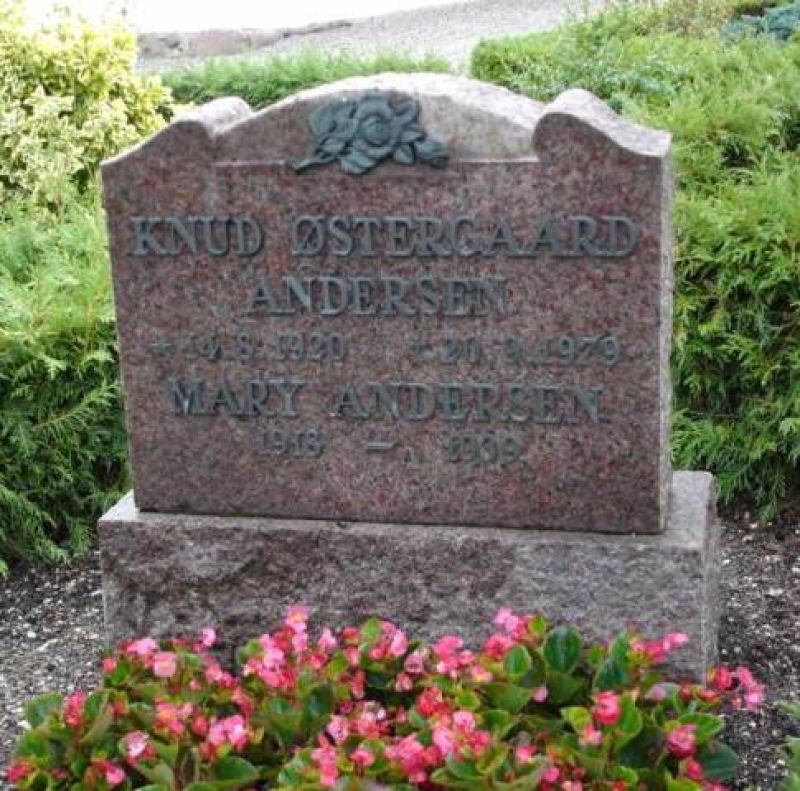 Mary Andersen   .jpg